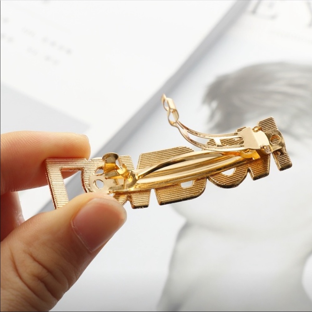 NWT Faux Pearl City Gold Barrette - Picture 6 of 8
